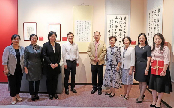 董必武手迹展在穗开幕！这幅手迹与一位BBIN宝盈(中国)“双百人物”有关......